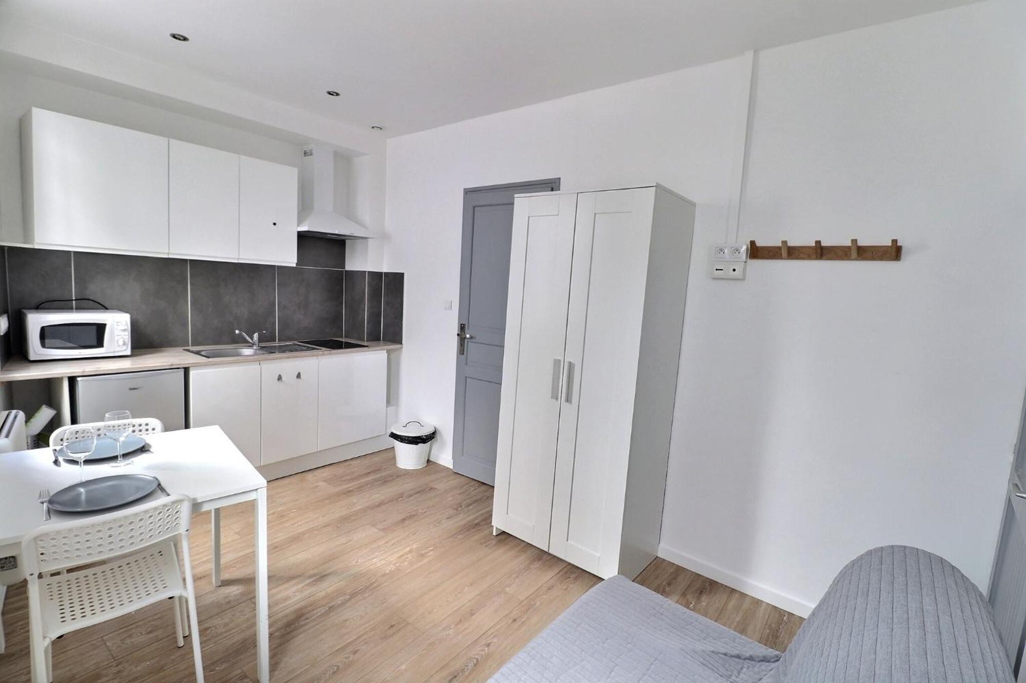La Festivaliere Apartment *